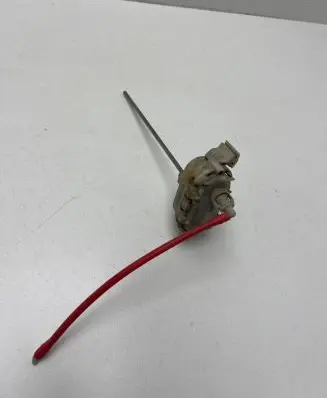 Audi A4 S4 B5 8D Central locking vacuum pump 8D0862153