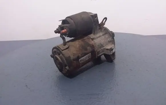 Mitsubishi Outlander Starter motor M000T20671