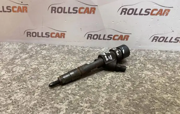 Volvo S40, V40 Fuel injector 7700111014 0445110021 939