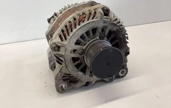 Renault Laguna III Generator/alternator 8200960536