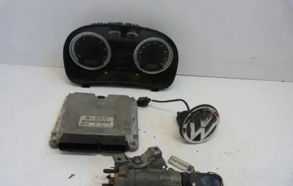 Volkswagen Bora Engine ECU kit and lock set 036906013D