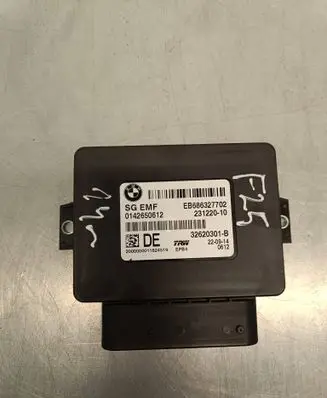 BMW X3 F25 Hand brake control module 6863277 32620301B 0142650612