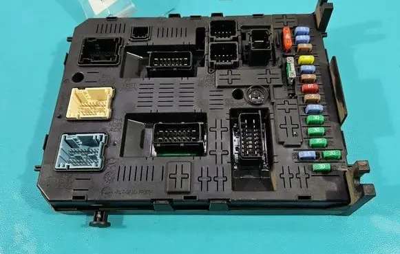 Peugeot Partner Central body control module IMPRK1420670