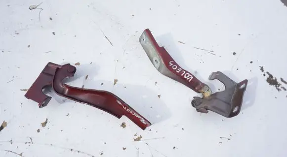 Renault Koleos I Engine bonnet/hood hinges