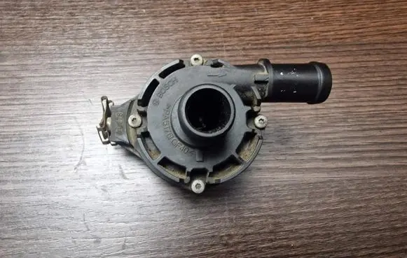 Opel Vivaro Water pump 0392023219 925164GA0A