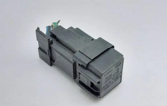 Nissan Primera Other relay 252309F915