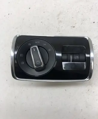 Skoda Superb B6 (3T) Light switch 3T0941431B