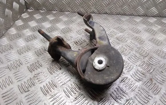Toyota Corolla Verso AR10 Engine mount bracket 123710R010