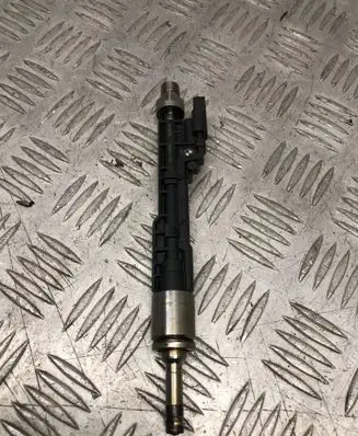 BMW 3 F30 F35 F31 Glow plug 10213541 13647639994