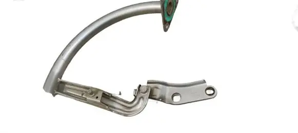 Volkswagen PASSAT B6 Tailgate/trunk/boot hinge 3C5827301B