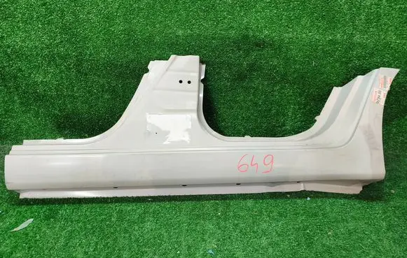 Suzuki Swift I Sill