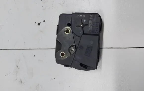 BMW 3 E46 Tailgate window lock/catch/latch 8218849 040902 F00P0K0177