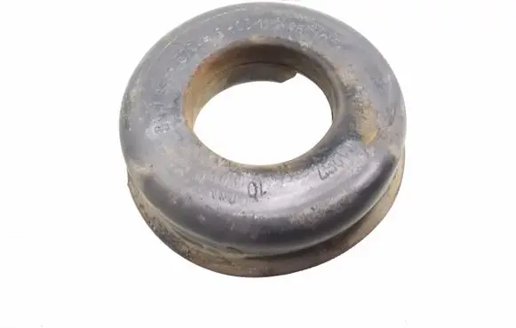 BMW 1 E81 E87 Rear coil spring rubber mount 6764419