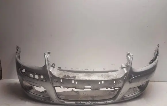 Volkswagen Jetta V Front bumper