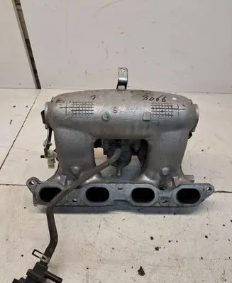 Toyota Prius (NHW20) Intake manifold 1NZFXE