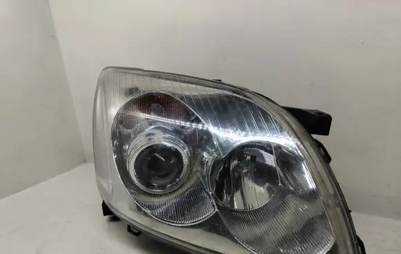 Toyota Avensis T250 Headlight/headlamp HCR00A021A01PL