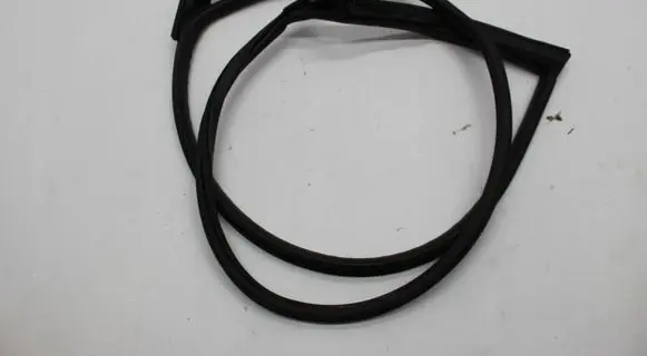 Volkswagen Arteon Front door rubber seal 3G8867338