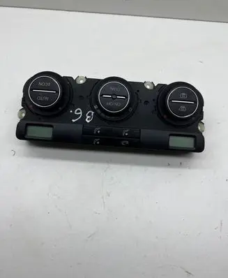 Volkswagen PASSAT B6 Climate control unit 746775300 090207