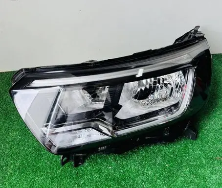 Renault Kangoo III Headlight/headlamp 260608411R 0024167 1016E008