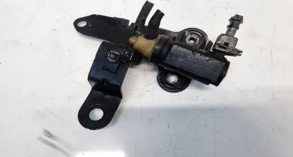 Opel Astra J Turbo solenoid valve 55566898