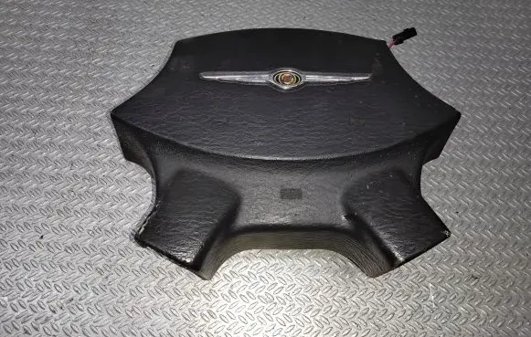 Chrysler Pacifica Steering wheel airbag 6002528