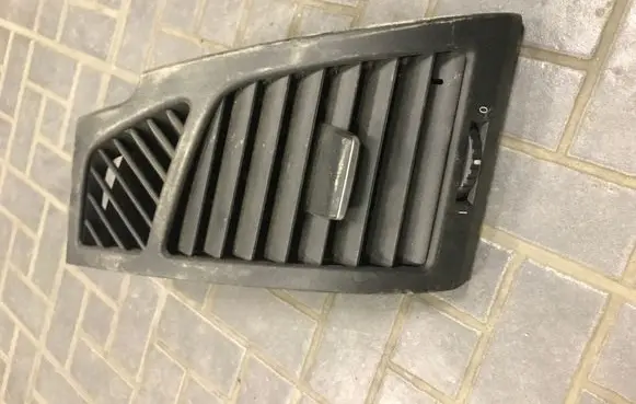 BMW 1 E81 E87 Dashboard side air vent grill/cover trim 51607059188 7059188 P0102044