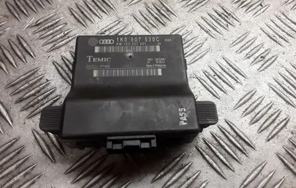 Volkswagen Golf V Other control units/modules 1K0907530C 1K0907951 TF74035