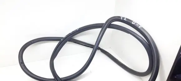 Front door rubber seal