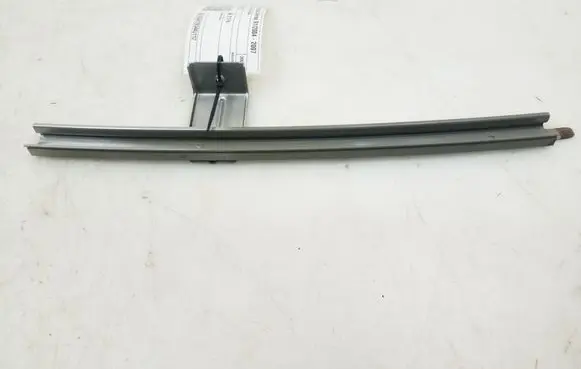 Toyota Corolla Verso AR10 Other front door trim element 674040F010