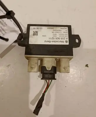 Mercedes-Benz C W205 Tailgate/trunk control unit/module A2059055211