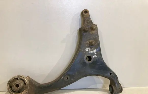Hyundai i30 Front lower control arm/wishbone 545002HXXX