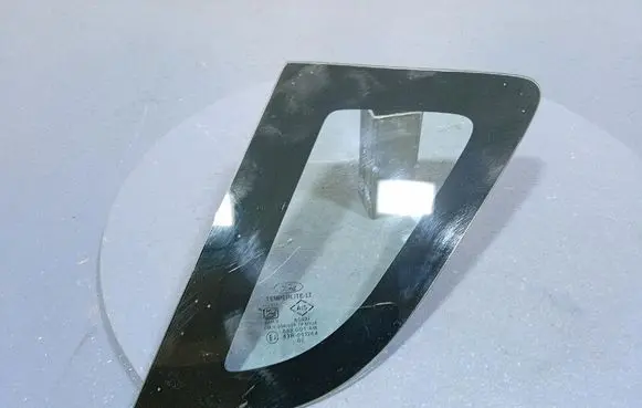 Ford Ecosport Rear side window 