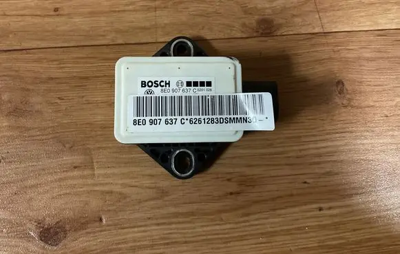 Audi A4 S4 B7 8E 8H ESP acceleration yaw rate sensor 8E0907637C 6261283