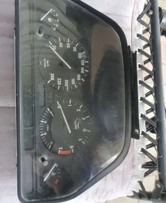 BMW 5 E34 Speedometer (instrument cluster) 62111389559 188559