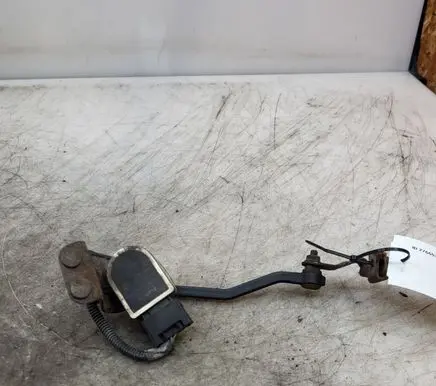Volvo V60 Headlight/headlamp level sensor 8G9N3C492AA