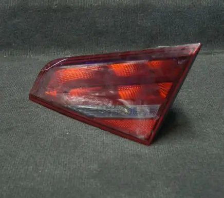 Audi A3 S3 8V Tailgate rear/tail lights 8V4945094