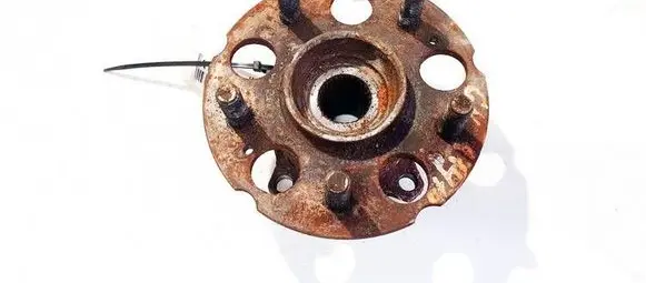 Honda CR-V Rear wheel hub