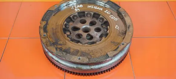 Opel Insignia A Dual mass flywheel 55484450 B20DTH