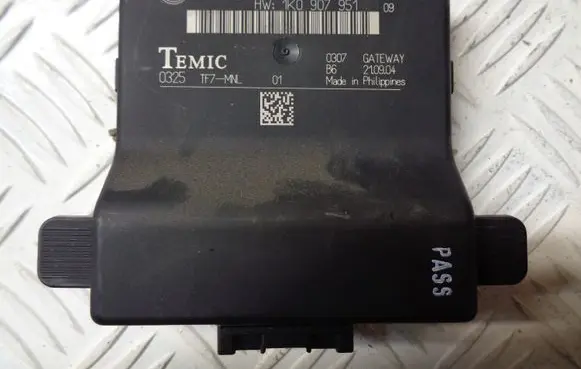 Skoda Octavia Mk2 (1Z) Gateway control module 1K0907530E