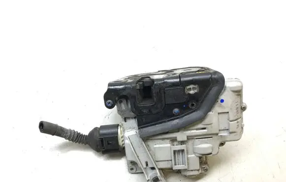 Audi A6 S6 C6 4F Rear door lock 4F0879015A K3881