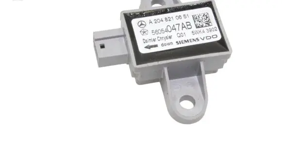 Mercedes-Benz C W204 Airbag deployment crash/impact sensor A2048210651 56054047AB