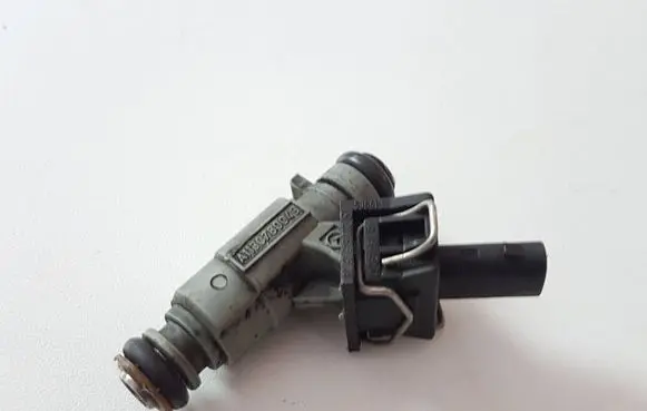 Mercedes-Benz S W220 Fuel injector A1130780049 0280155744