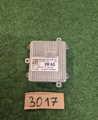 Volkswagen Golf VII Voltage converter/converter module 992941571AE