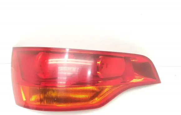 Audi Q7 4L Rear/tail lights 4L0945093