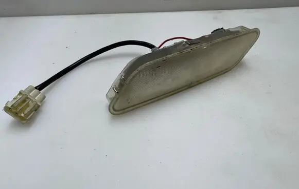 BMW 5 E34 Rear seat light 633113744151 1374415