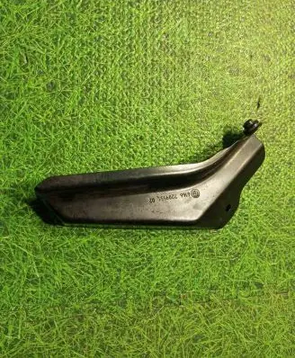 BMW 5 E60 E61 Other engine bay part 7117646