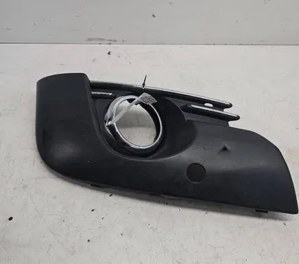 Peugeot 3008 I Under headlight/headlamp trim 9685098077