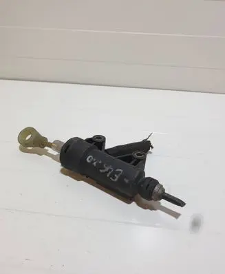 BMW 3 E46 Clutch slave cylinder 6752146