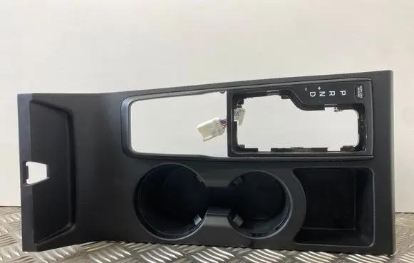 Hyundai Tucson TL Cup holder front 84651D7000