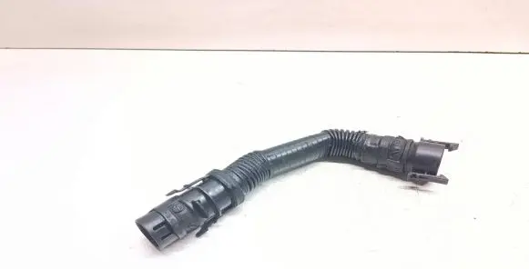 BMW 3 E90 E91 Breather hose/pipe 7803847 13717803847